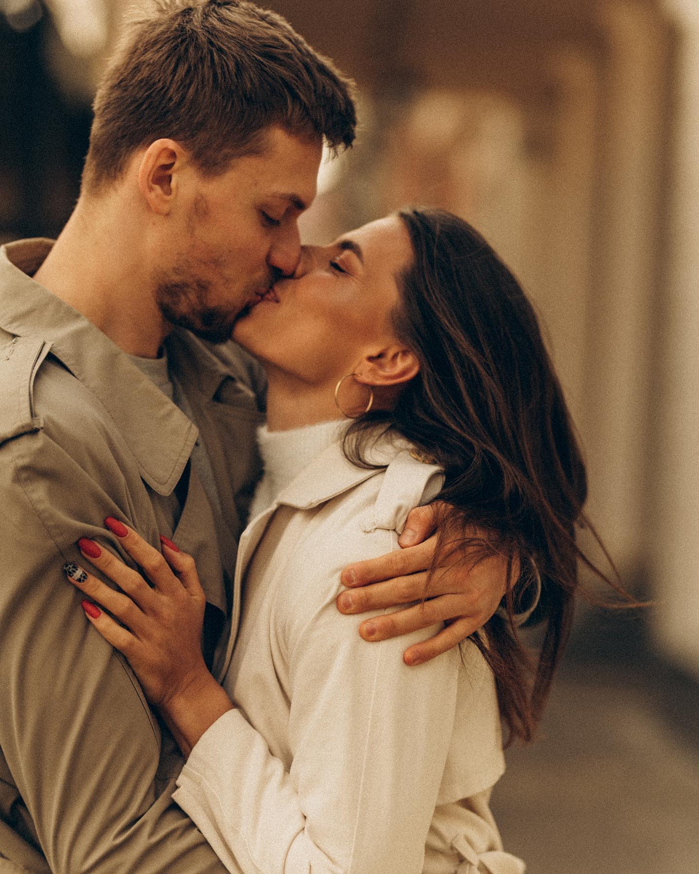 Марина Бех-Романчук привітала коханого з днем народження гарячими фото: &quot;один з найпрекрасніших днів&quot;